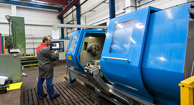 best way is to do 2 img one 440X870 the other 162X140 called name_thumb