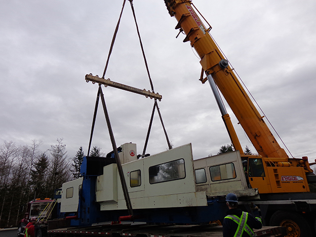 best way is to do 2 img one 440X870 the other 162X140 called name_thumb